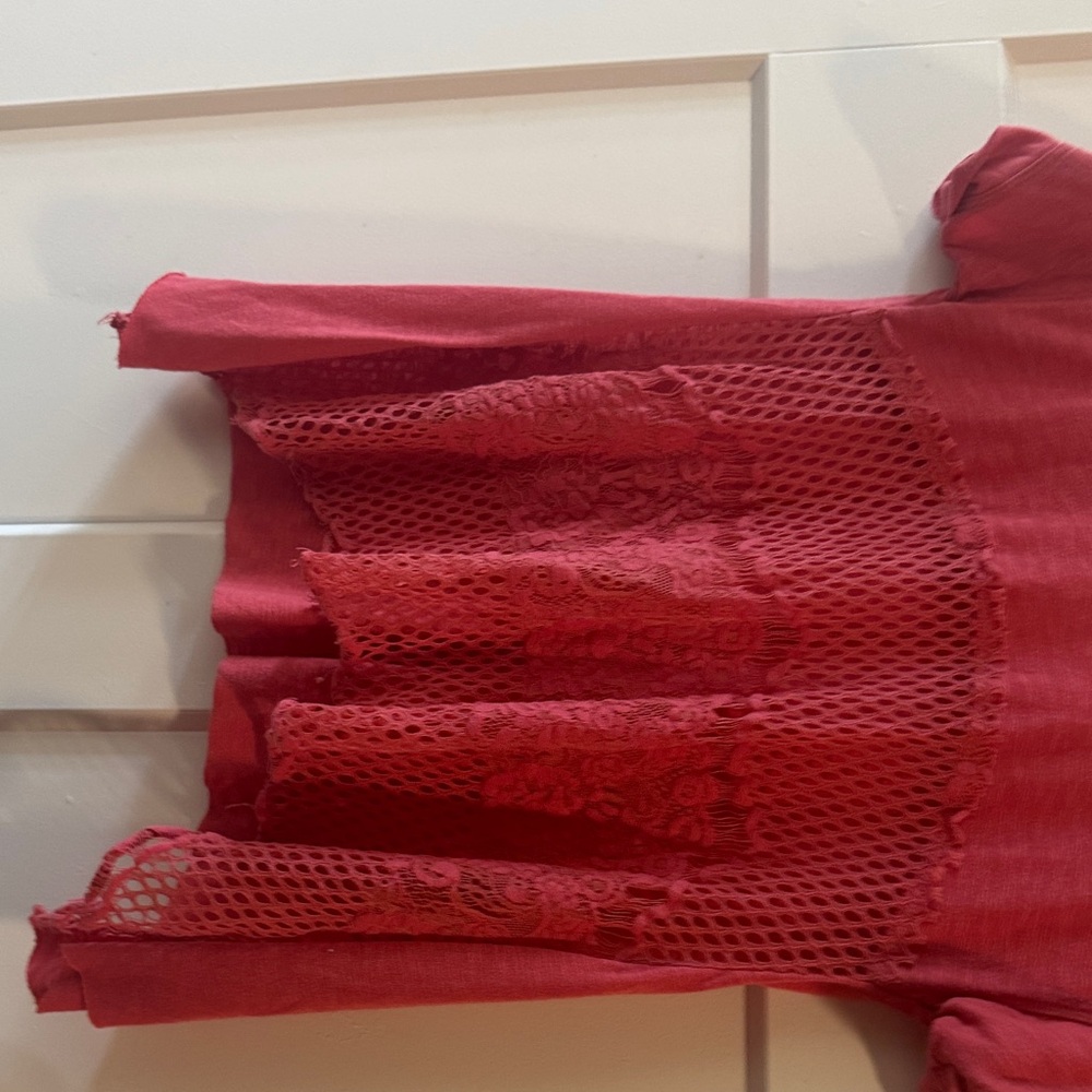 Aeropostale Crimson Lace Short Sleeve Tee